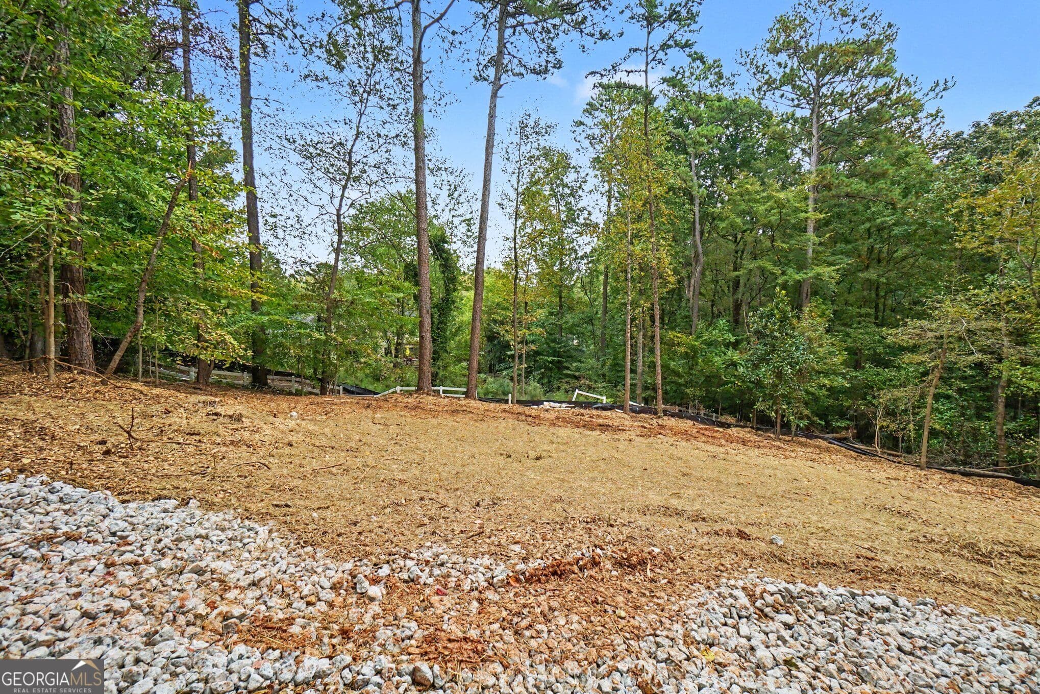 6 bedroom, 6.5 bathroom, 5,839 sq ft single family residence for sale at 3836 Wesley Chapel Road, Marietta, GA 30062 — photo 6