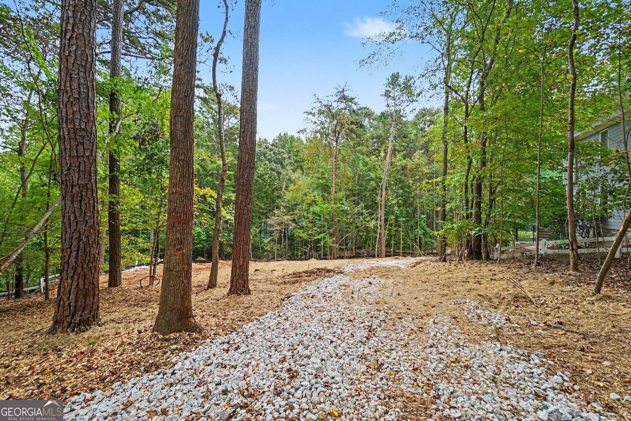 6 bedroom, 6.5 bathroom, 5,839 sq ft single family residence for sale at 3836 Wesley Chapel Road, Marietta, GA 30062 — photo 4
