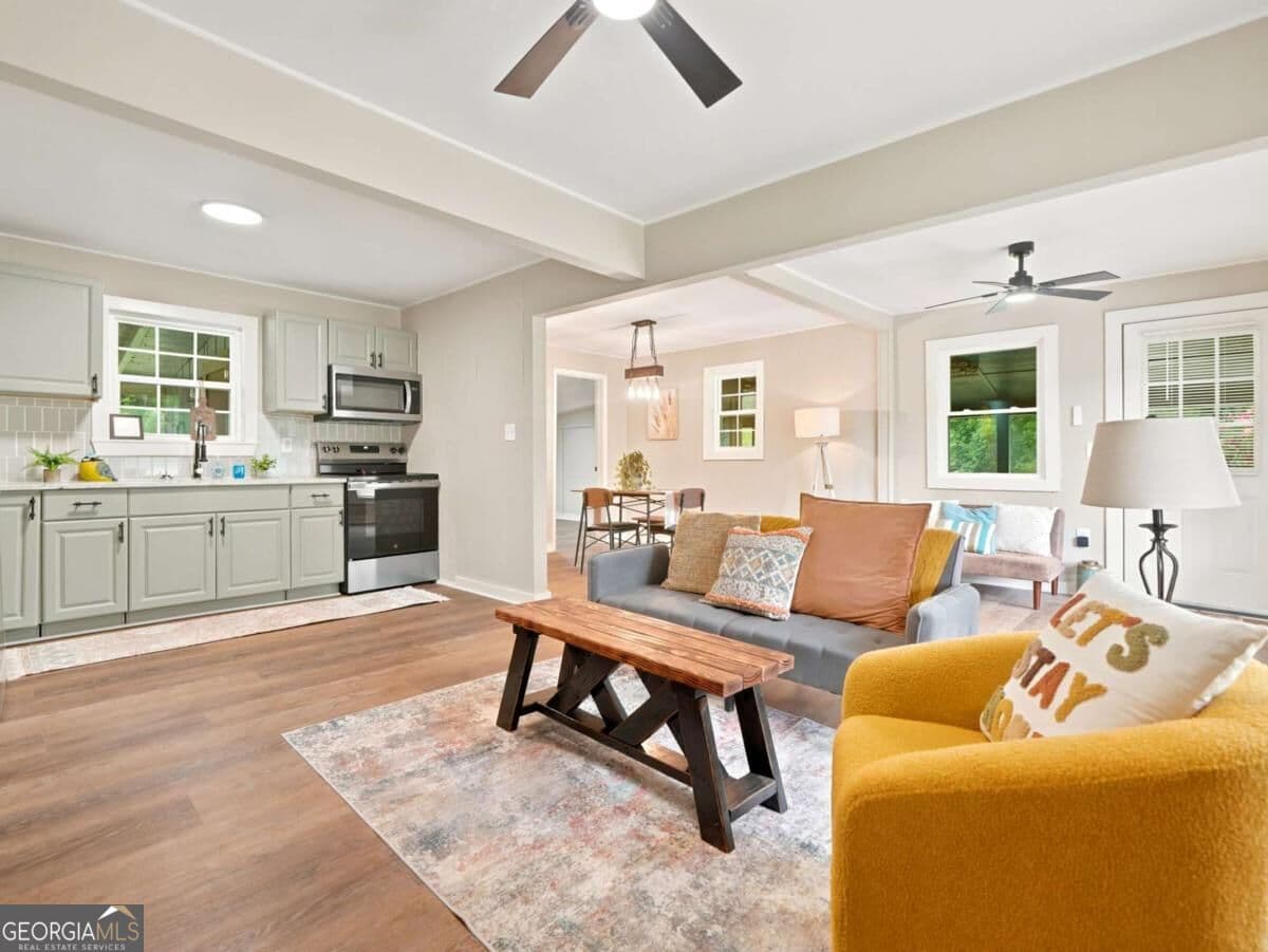 3 bedroom, 2 bathroom, 1,358 sq ft single family residence for sale at 165 Cherokee Avenue, Nelson, GA 30151 — photo 6