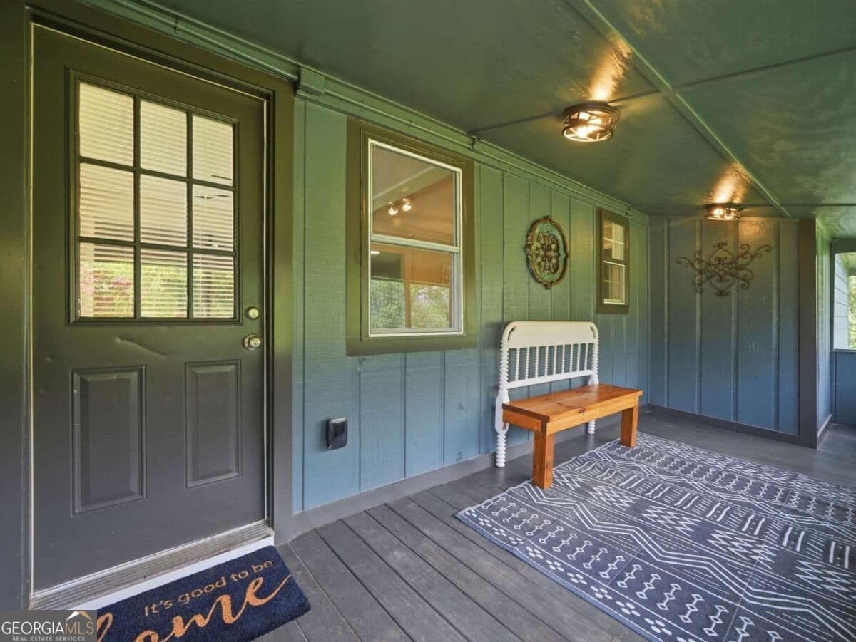 3 bedroom, 2 bathroom, 1,358 sq ft single family residence for sale at 165 Cherokee Avenue, Nelson, GA 30151 — photo 3