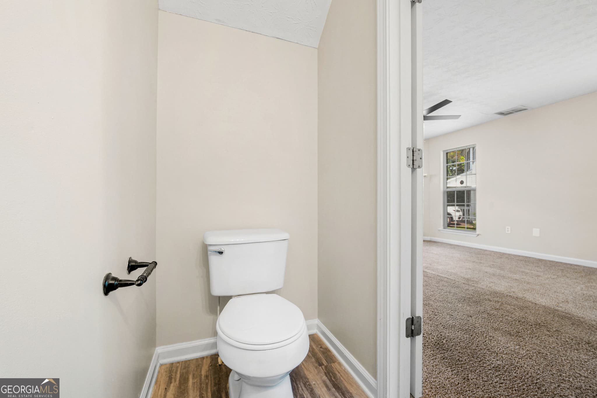 3 bedroom, 2.5 bathroom, 1,572 sq ft single family residence for sale at 893 Madison Court, Jonesboro, GA 30236 — photo 6