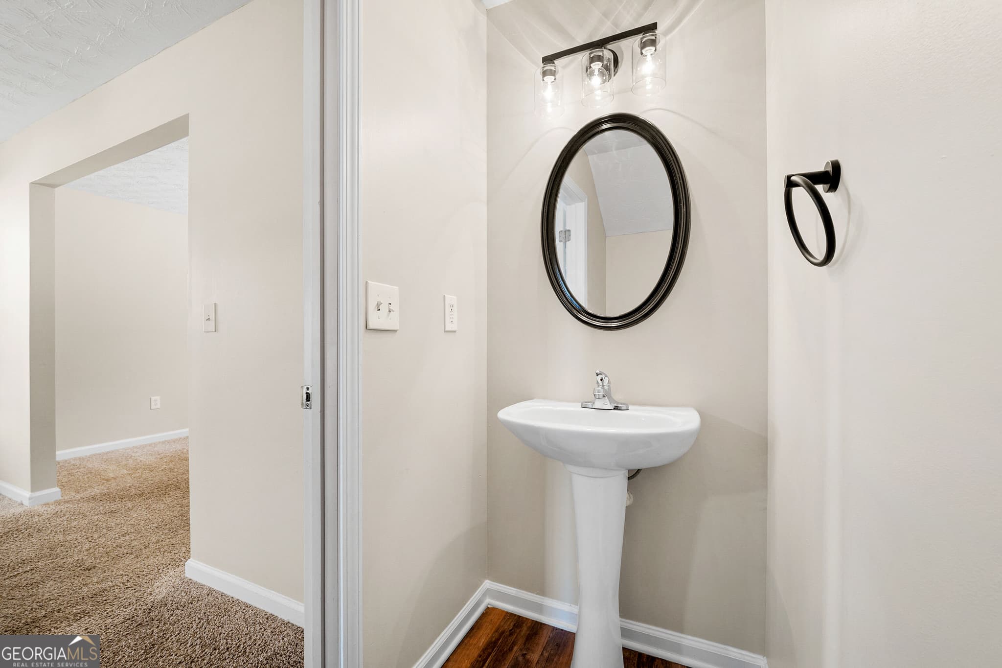 3 bedroom, 2.5 bathroom, 1,572 sq ft single family residence for sale at 893 Madison Court, Jonesboro, GA 30236 — photo 7