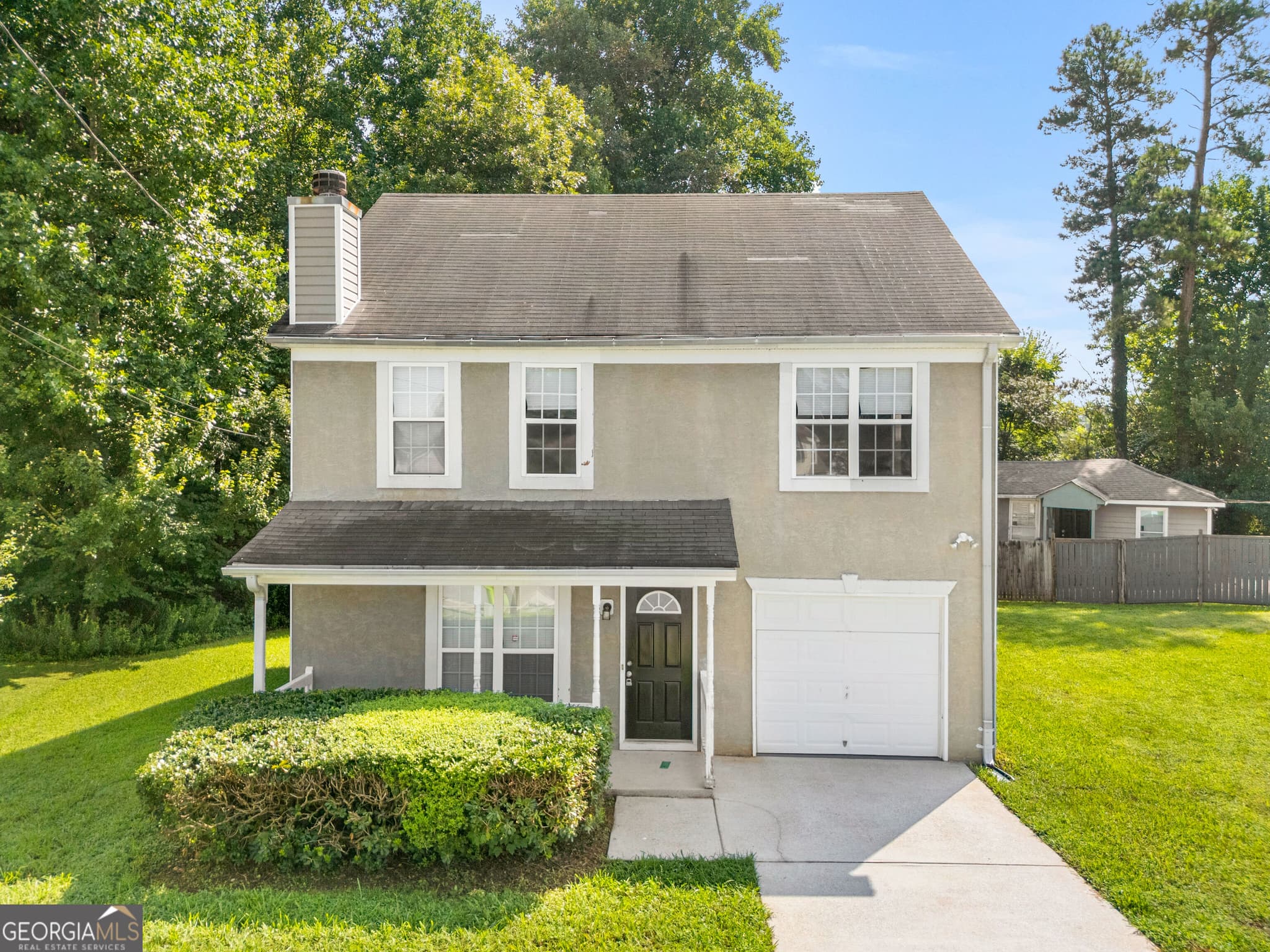 3 bedroom, 2.5 bathroom, 1,572 sq ft single family residence for sale at 893 Madison Court, Jonesboro, GA 30236 — photo 1 of 27