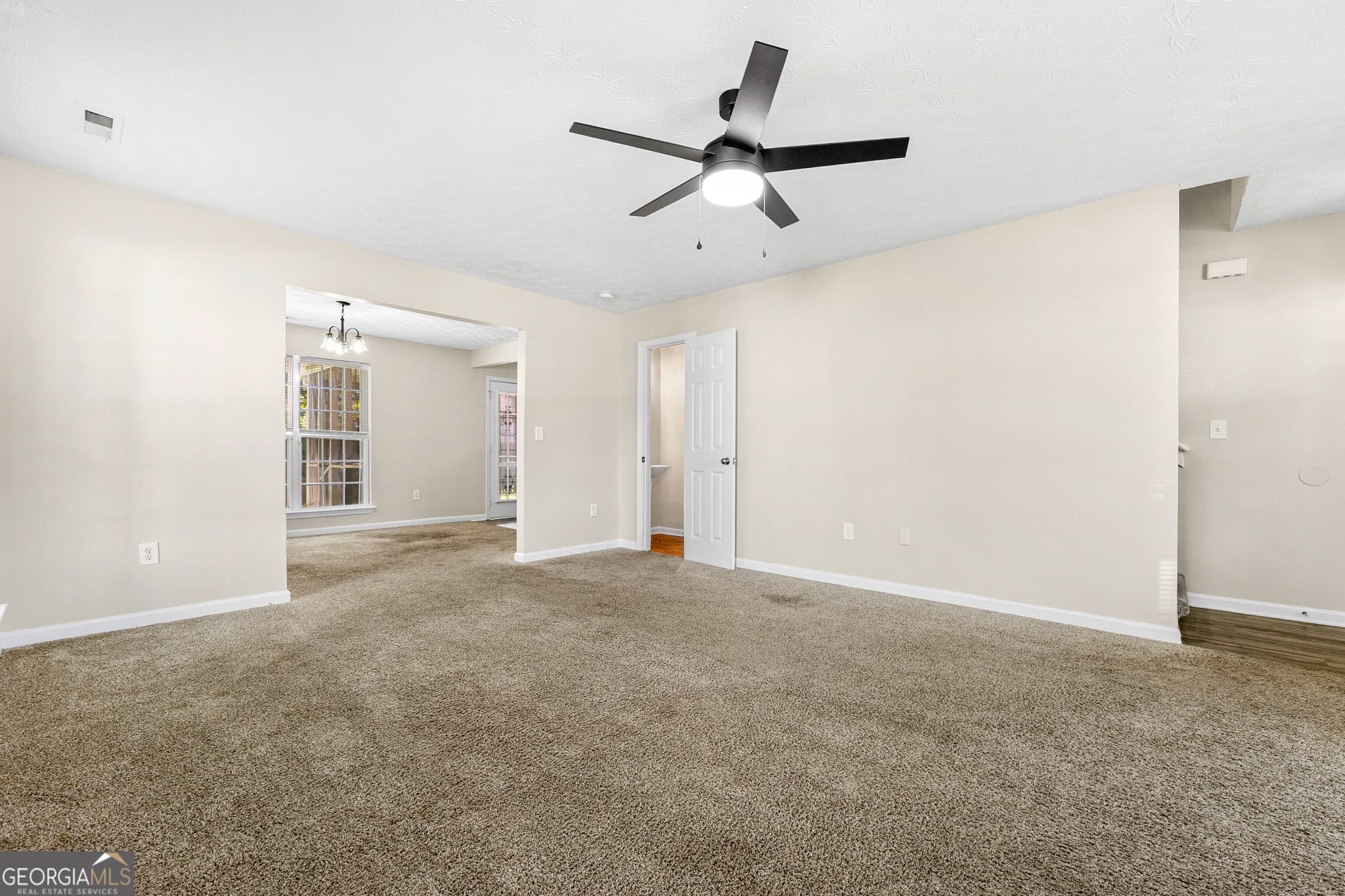 3 bedroom, 2.5 bathroom, 1,572 sq ft single family residence for sale at 893 Madison Court, Jonesboro, GA 30236 — photo 5