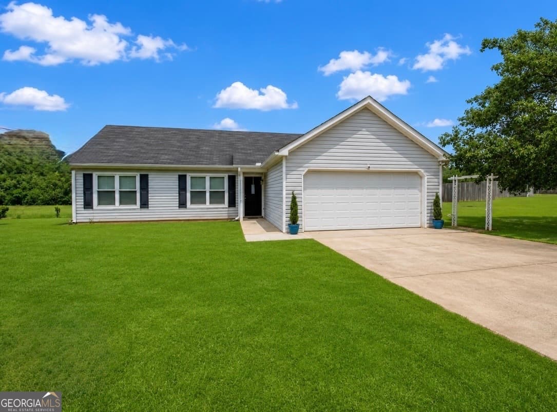 3 bedroom, 2 bathroom, 1,344 sq ft single family residence sold at 1672 Dolly Nixon Road, Senoia, GA 30276