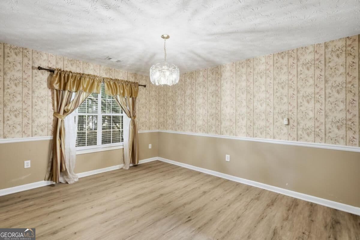 4 bedroom, 2 bathroom, 1,851 sq ft single family residence for sale at 2072 Amberly Crossing Lane, Dacula, GA 30019 — photo 5