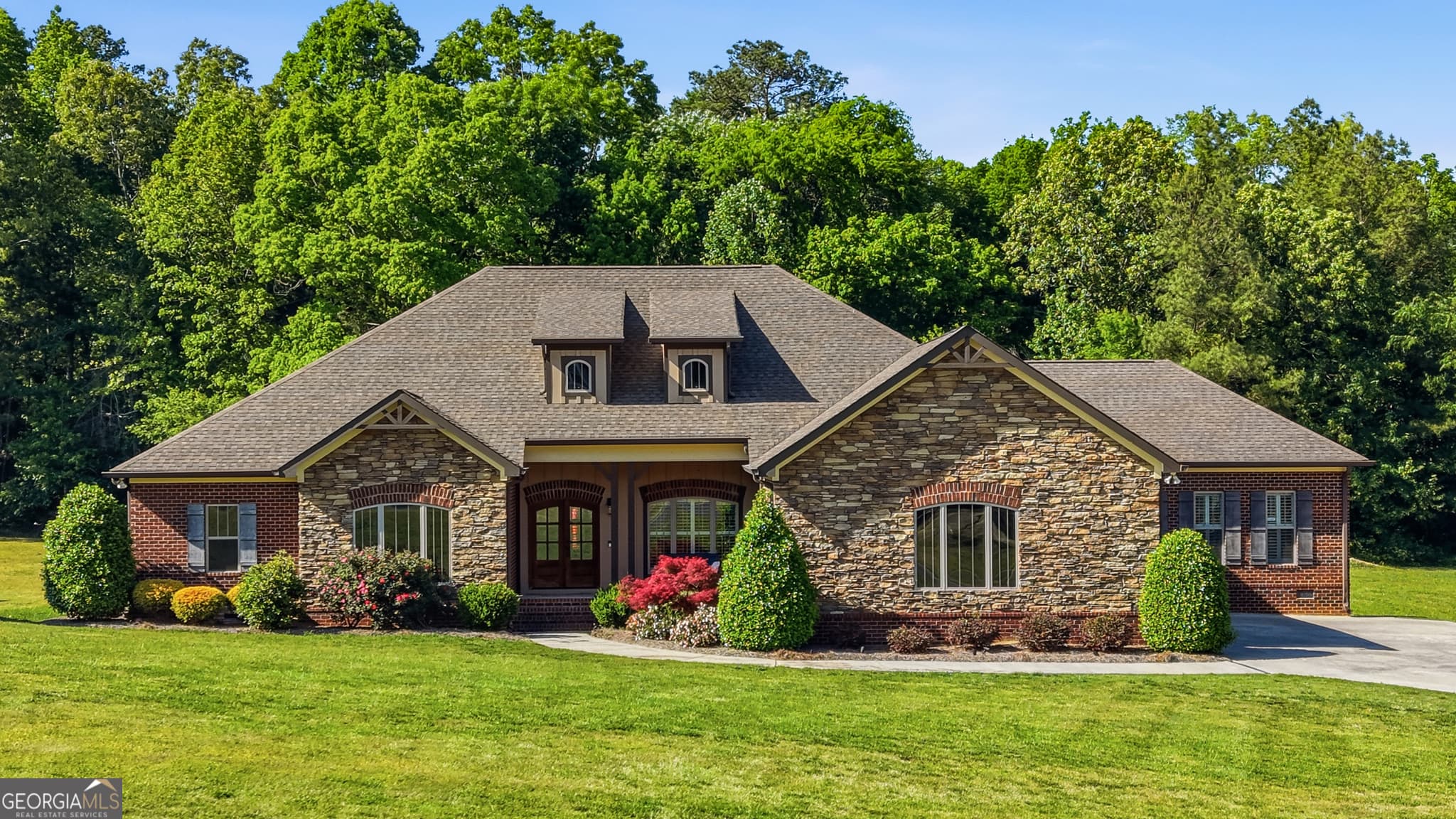 3 bedroom, 2.5 bathroom, 3,170 sq ft single family residence for sale at 1010 Buckingham Way, Rocky Face, GA 30740