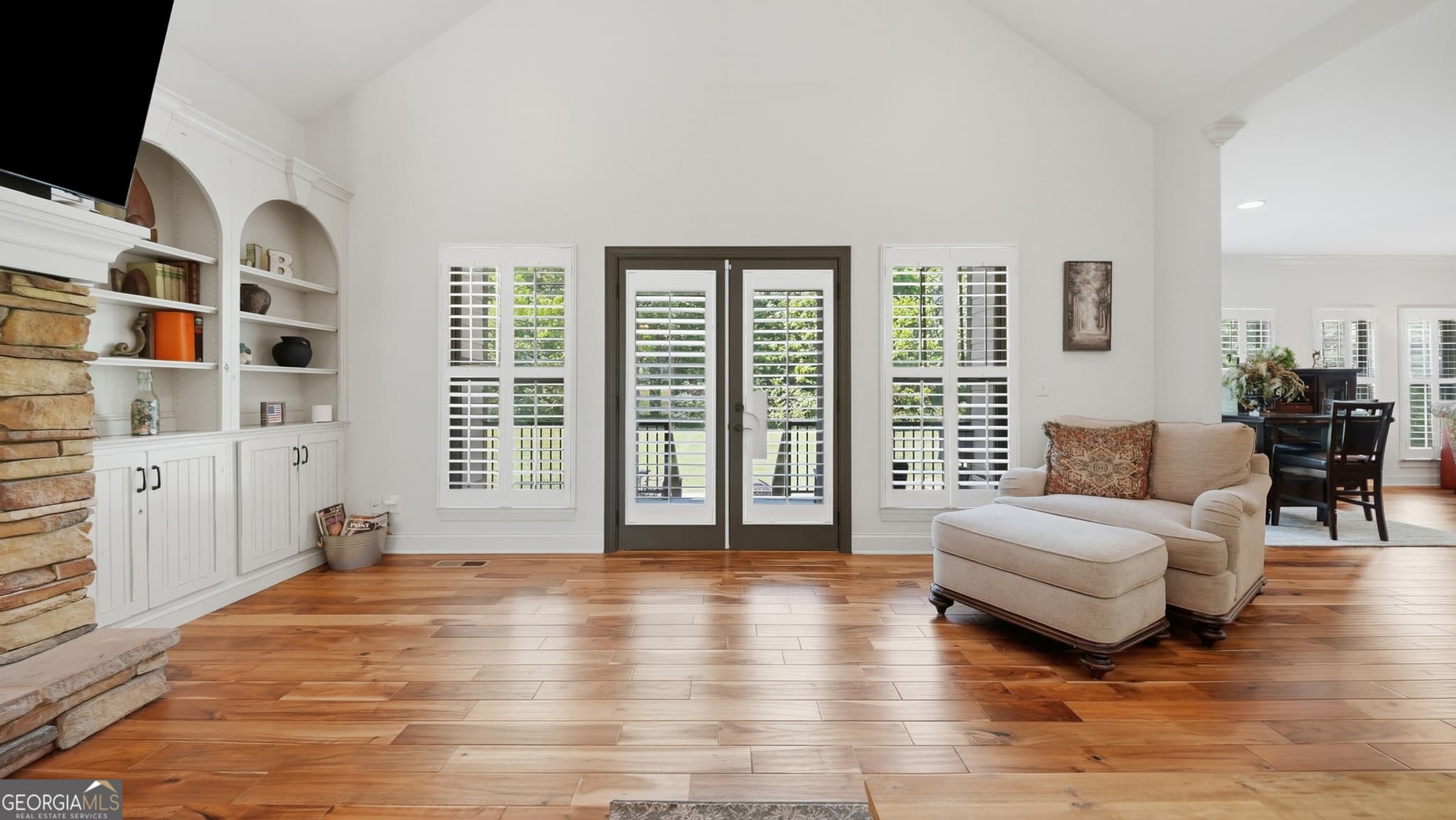 3 bedroom, 2.5 bathroom, 3,170 sq ft single family residence for sale at 1010 Buckingham Way, Rocky Face, GA 30740 — photo 8