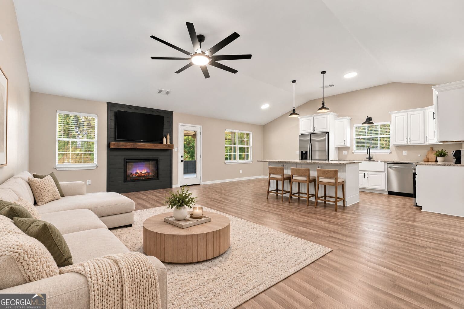 4 bedroom, 2 bathroom, 1,785 sq ft single family residence for sale at 1231 Old Jackson Road, Locust Grove, GA 30248 — photo 5