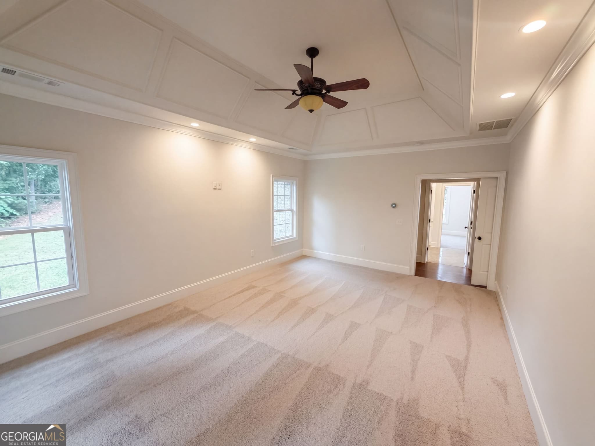 4 bedroom, 3.5 bathroom, 3,196 sq ft single family residence for sale at 7510 Sunridge Lane, Douglasville, GA 30135 — photo 4