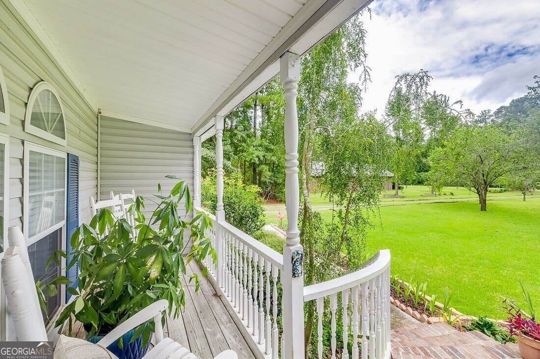 3 bedroom, 2 bathroom, 2,184 sq ft manufactured home,single family residence for sale at 3555 Noel C Conaway Road, Guyton, GA 31312 — photo 5