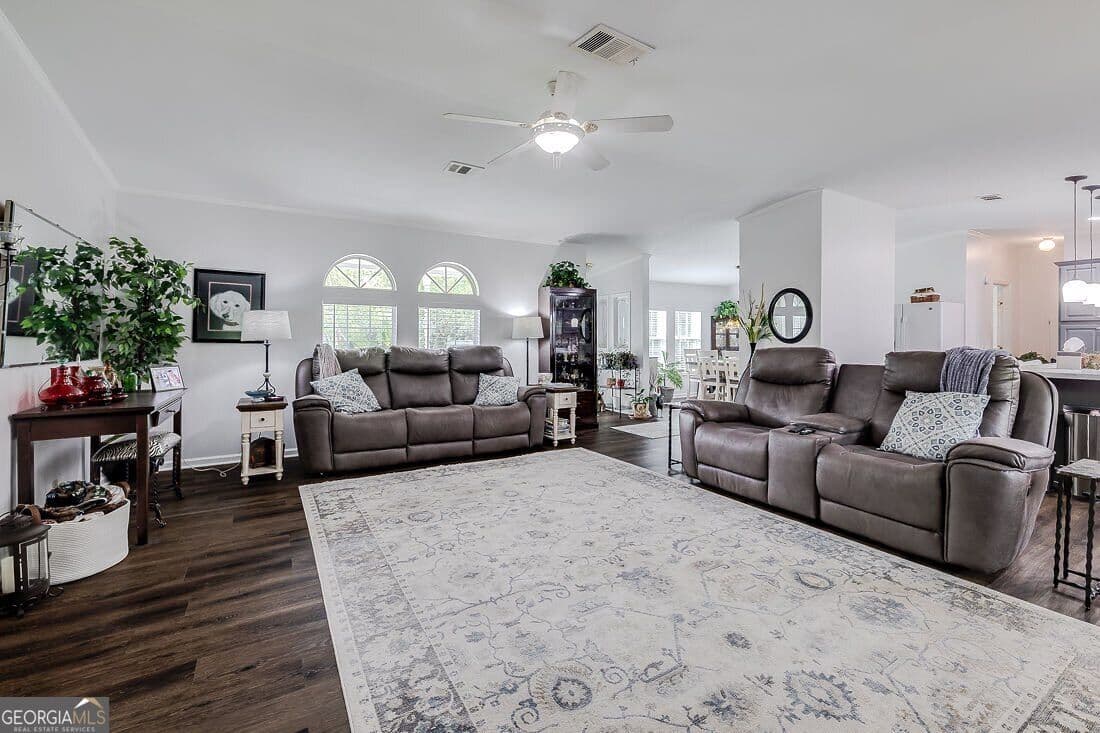 3 bedroom, 2 bathroom, 2,184 sq ft manufactured home,single family residence for sale at 3555 Noel C Conaway Road, Guyton, GA 31312 — photo 9