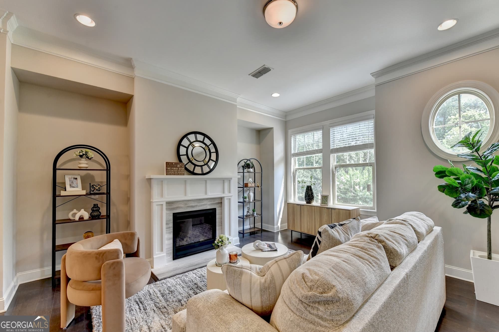 4 bedroom, 3.5 bathroom, 1,600 sq ft townhouse for sale at 1815 Hislop Lane 8, Atlanta, GA 30345 — photo 3
