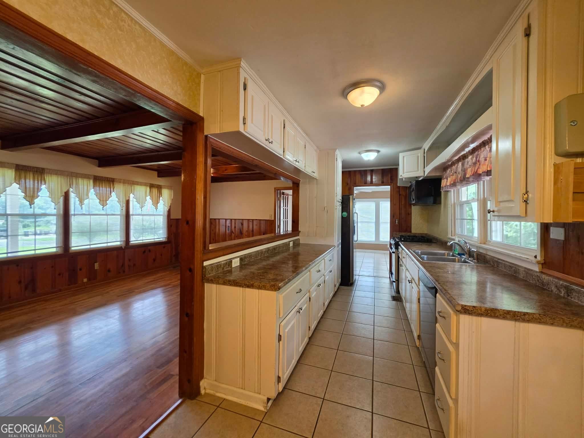 3 bedroom, 1 bathroom, 1,509 sq ft single family residence for sale at 534 Maple Drive, Summerville, GA 30747 — photo 6