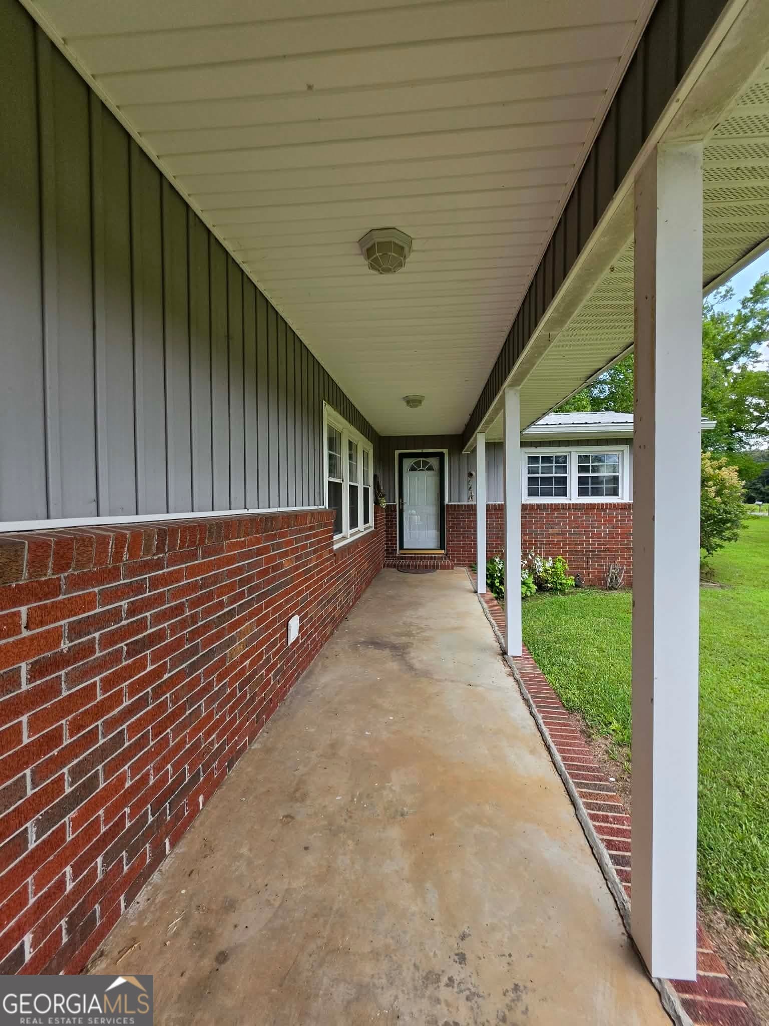 3 bedroom, 1 bathroom, 1,509 sq ft single family residence for sale at 534 Maple Drive, Summerville, GA 30747 — photo 3