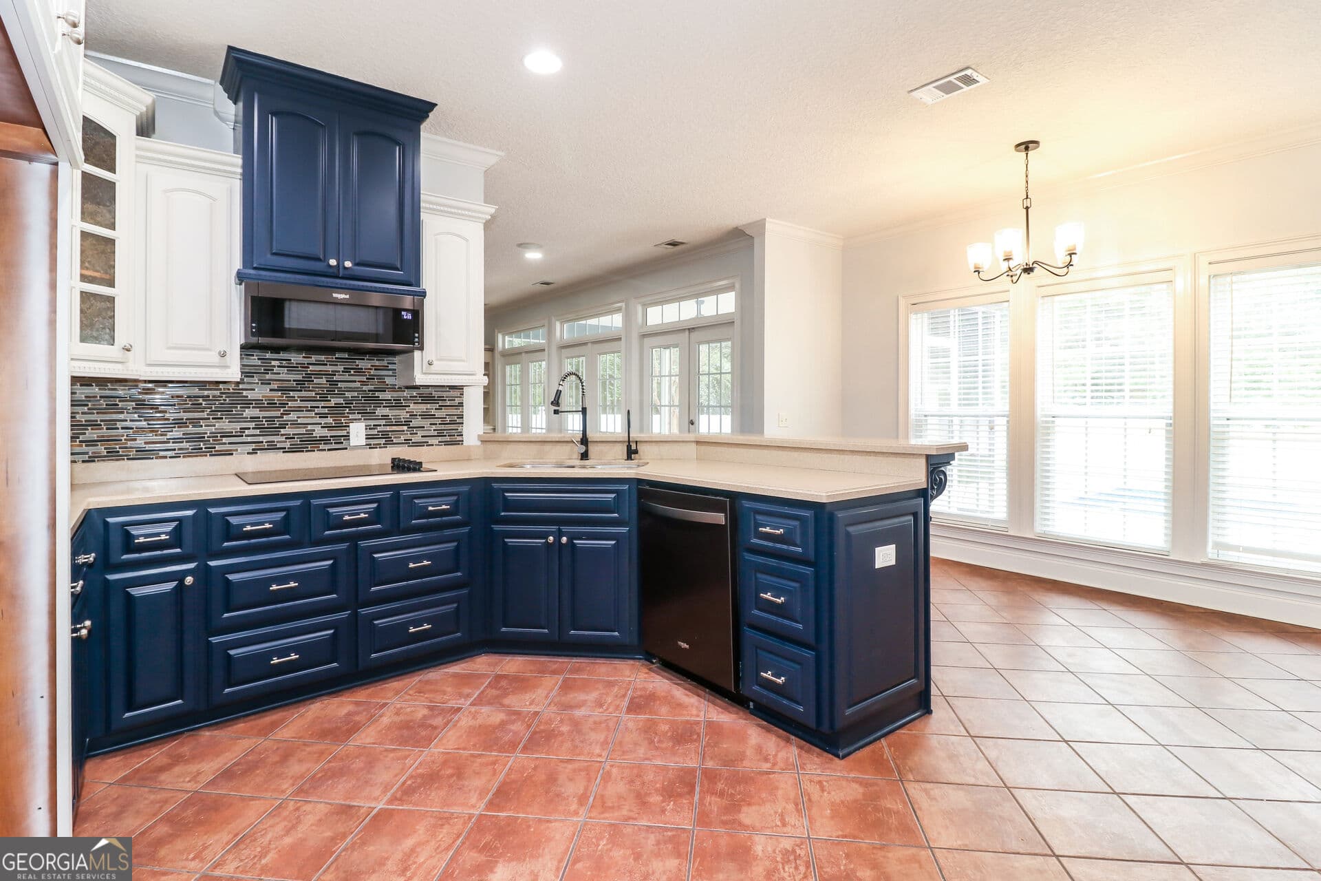 4 bedroom, 4.5 bathroom, 3,392 sq ft single family residence for sale at 746 Catherine Street, Jesup, GA 31546 — photo 6