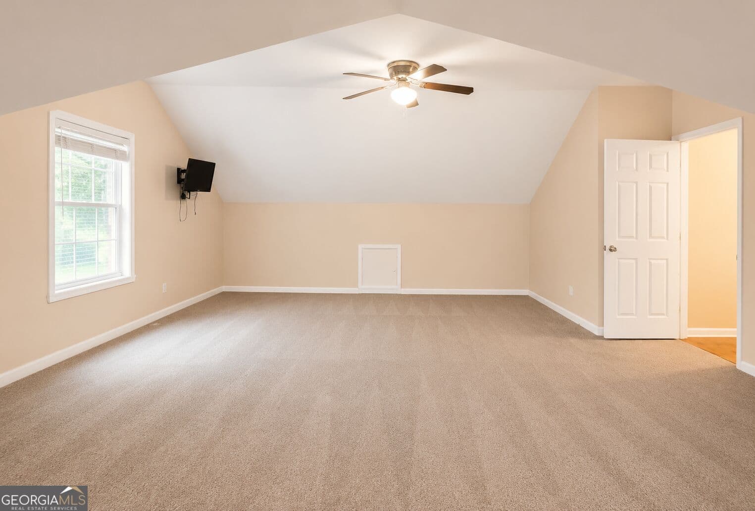 4 bedroom, 2.5 bathroom, 2,640 sq ft single family residence for sale at 209 Avalon Way, Mcdonough, GA 30252 — photo 7