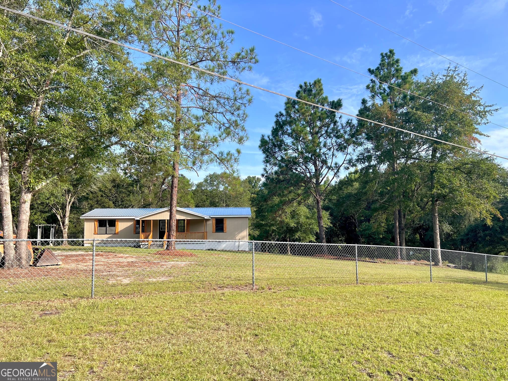 3 bedroom, 2 bathroom, 1,344 sq ft manufactured home,single family residence for sale at 85 Shady Oaks Road, Eastman, GA 31023 — photo 3