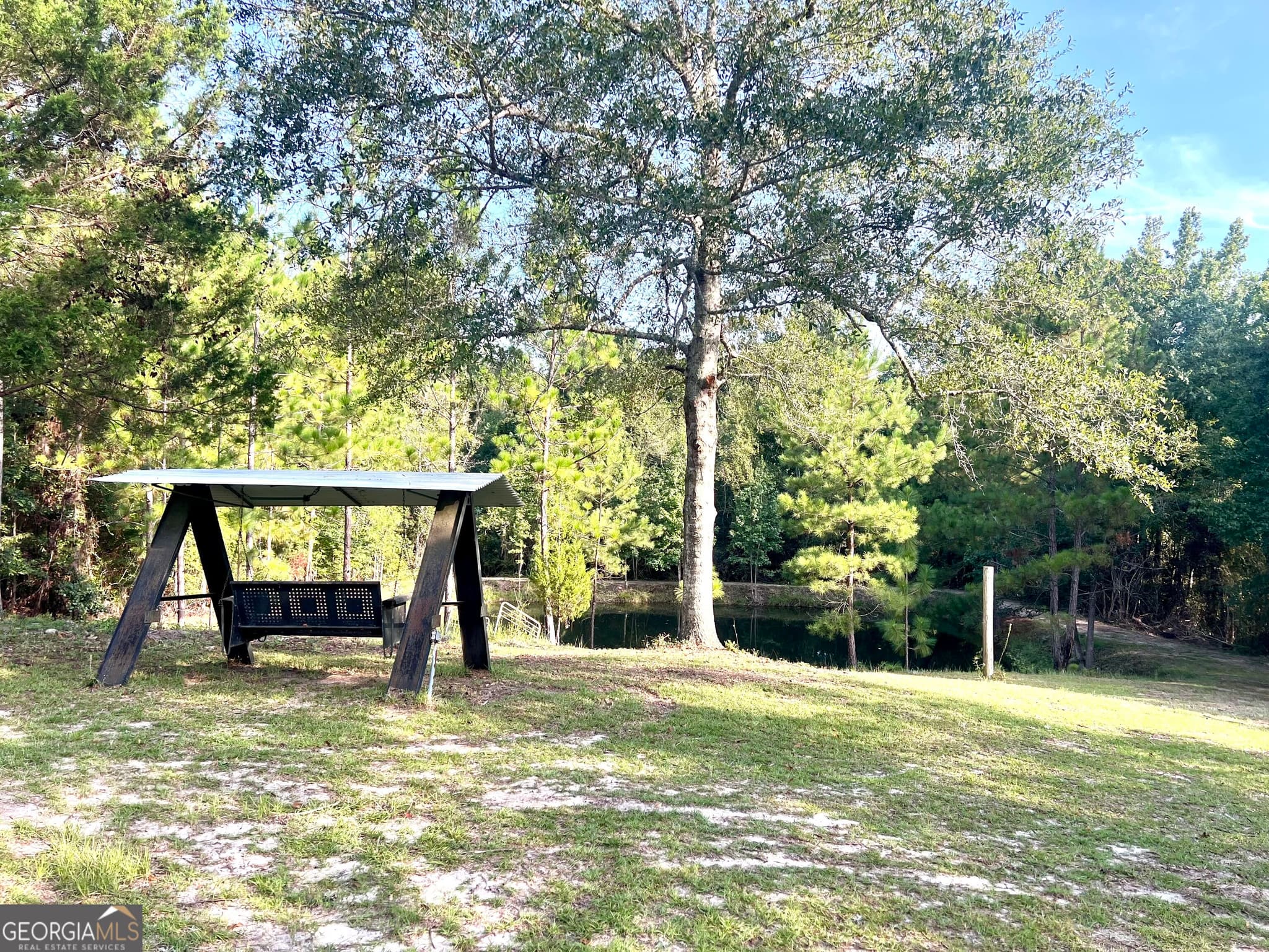3 bedroom, 2 bathroom, 1,344 sq ft manufactured home,single family residence for sale at 85 Shady Oaks Road, Eastman, GA 31023 — photo 8