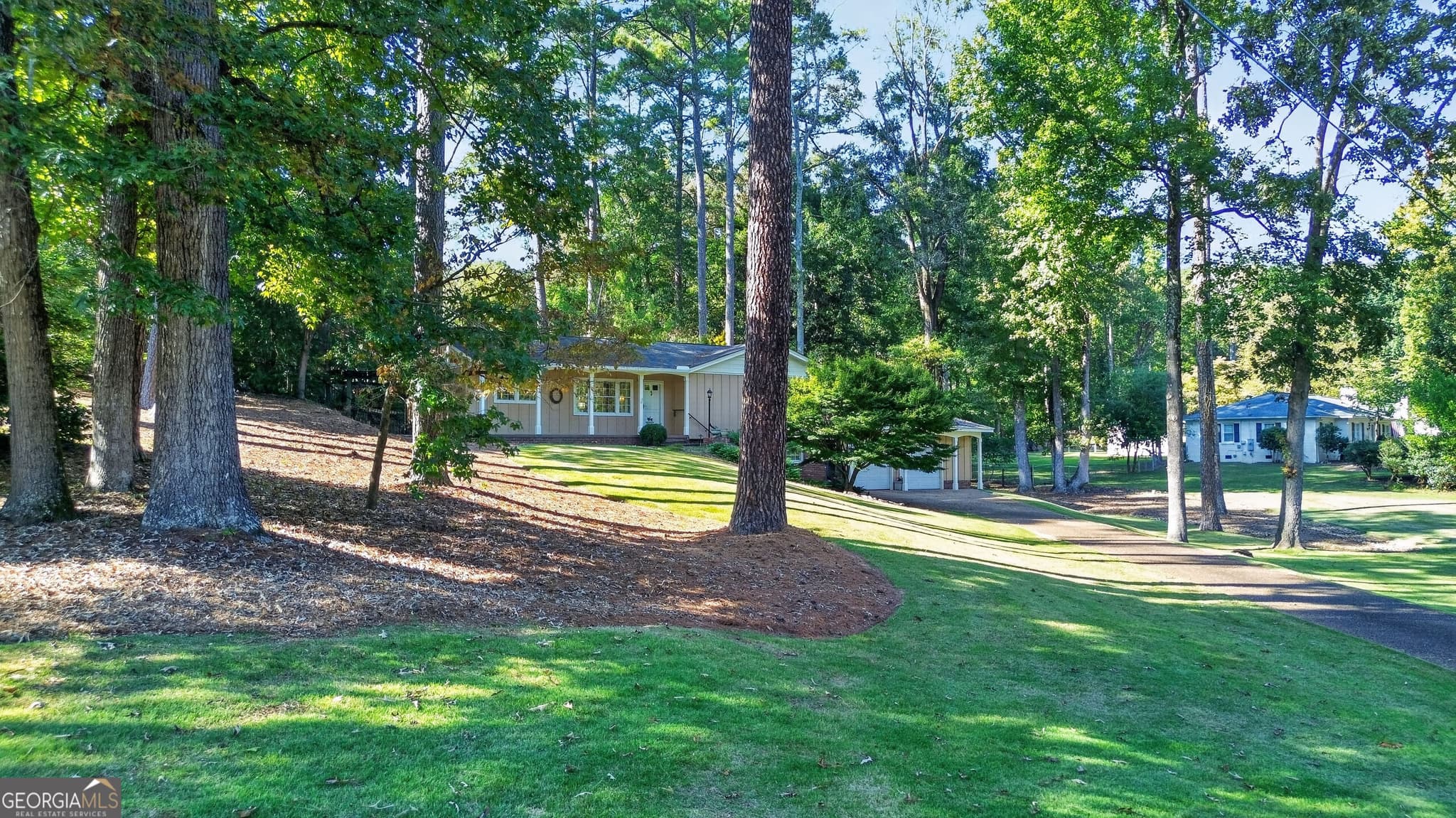 4 bedroom, 2.5 bathroom, 2,639 sq ft single family residence for sale at 3 Pine Valley Road, Rome, GA 30165 — photo 2