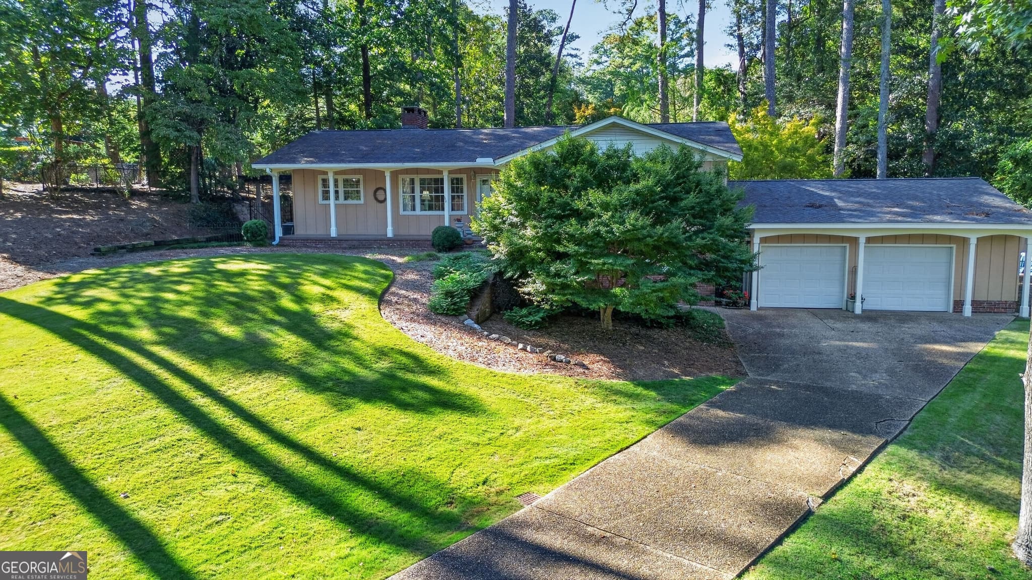 4 bedroom, 2.5 bathroom, 2,639 sq ft single family residence for sale at 3 Pine Valley Road, Rome, GA 30165 — photo 6