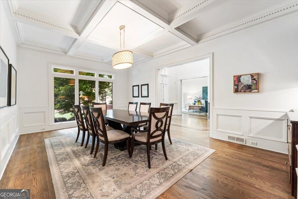 6 bedroom, 6.5 bathroom, 8,695 sq ft single family residence for sale at 15420 Little Stone Way, Milton, GA 30004 — photo 7