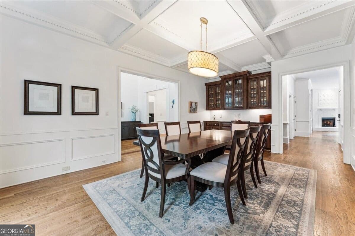 6 bedroom, 6.5 bathroom, 8,695 sq ft single family residence for sale at 15420 Little Stone Way, Milton, GA 30004 — photo 8