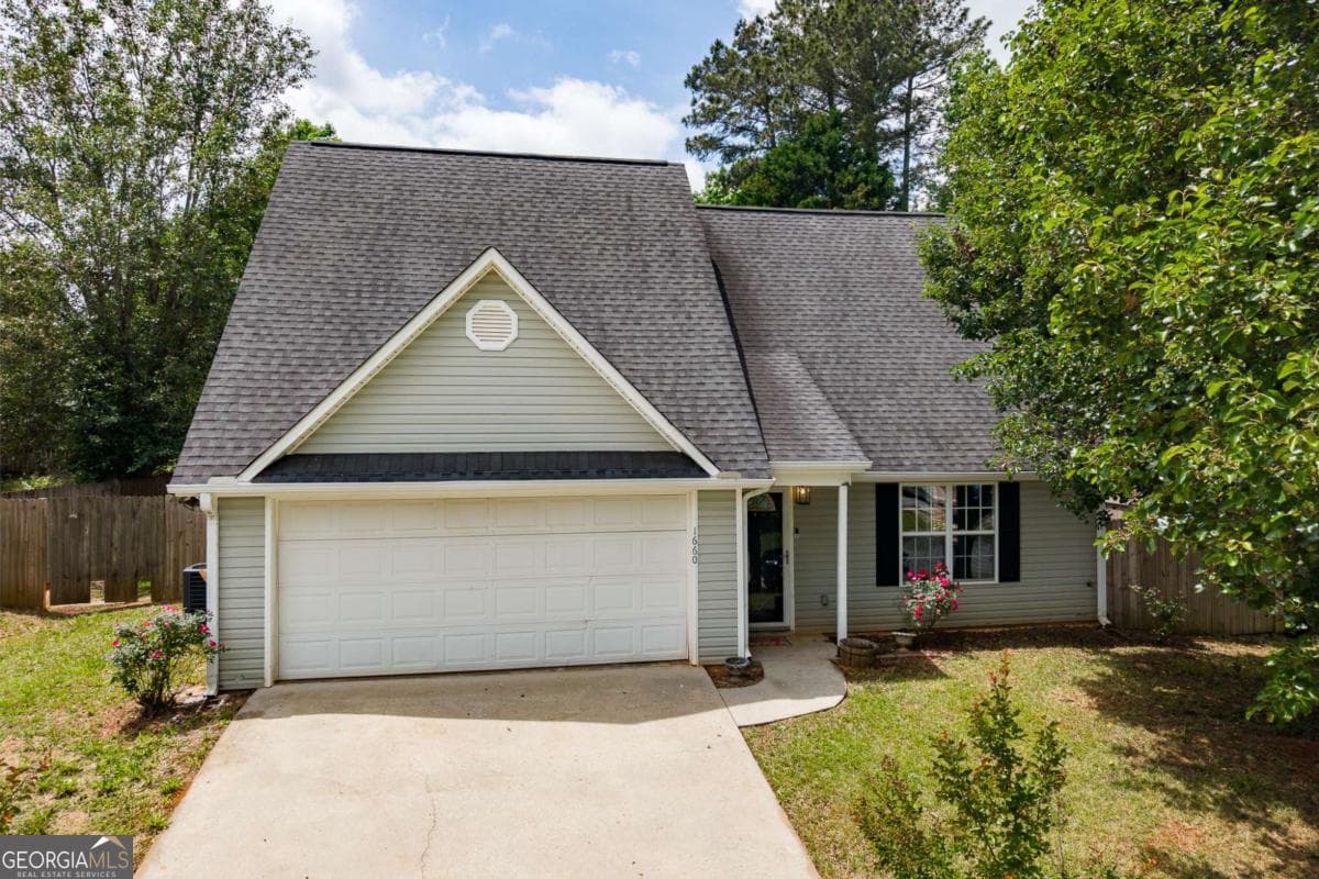 3 bedroom, 2 bathroom, 1,825 sq ft single family residence sold at 1660 Towne Square Drive, Athens, GA 30607