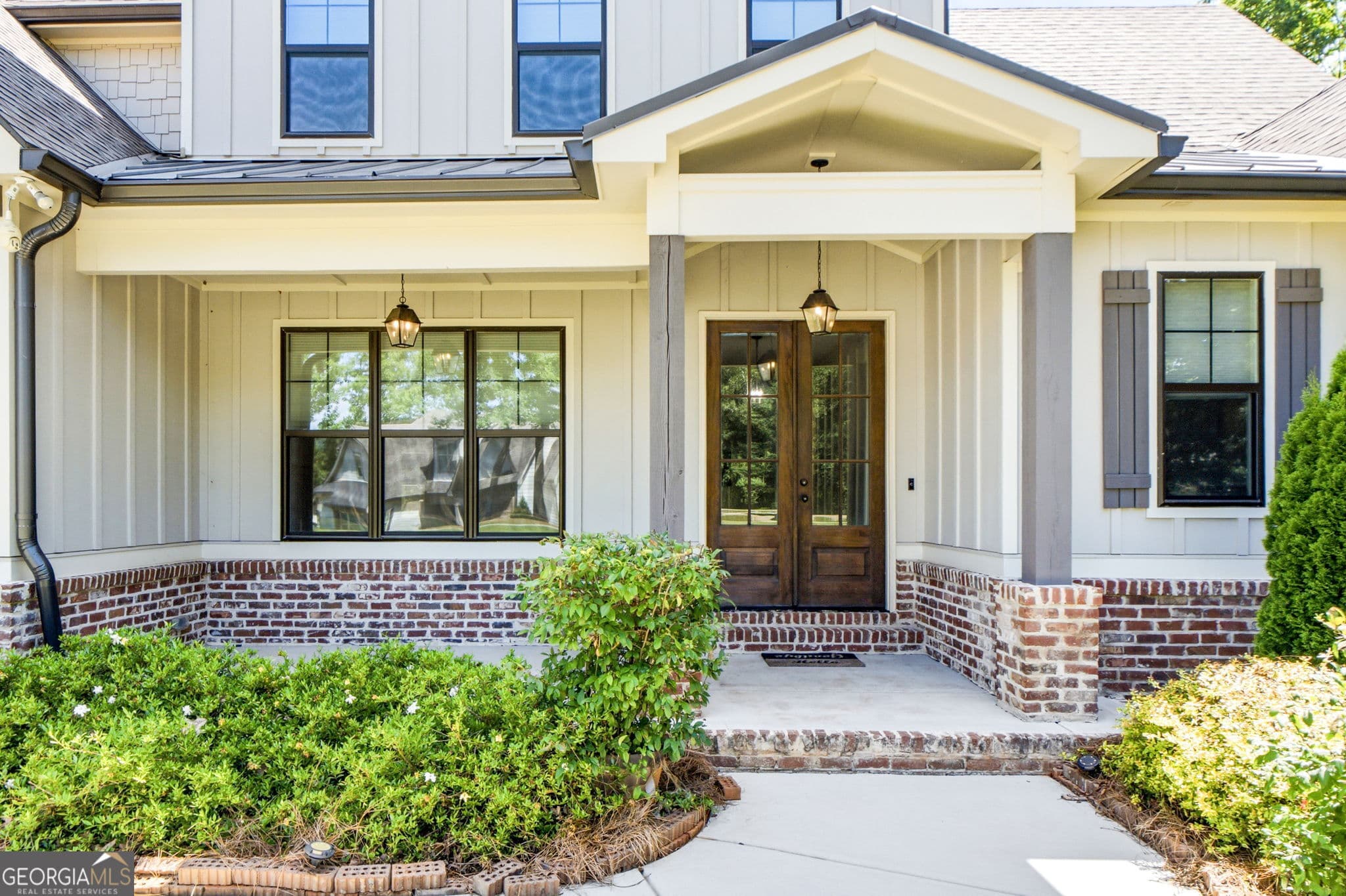 4 bedroom, 3.5 bathroom, 3,492 sq ft single family residence for sale at 297 Preakness Way, Forsyth, GA 31029 — photo 4