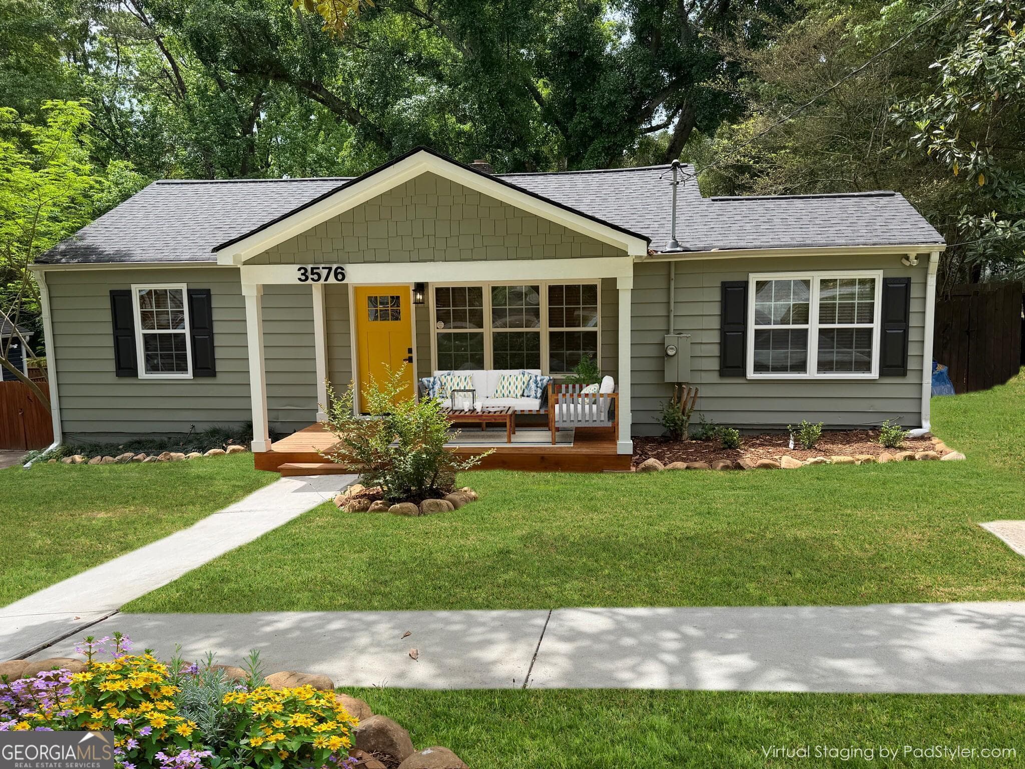 3 bedroom, 1 bathroom, 912 sq ft single family residence sold at 3576 Orchard Circle, Decatur, GA 30032