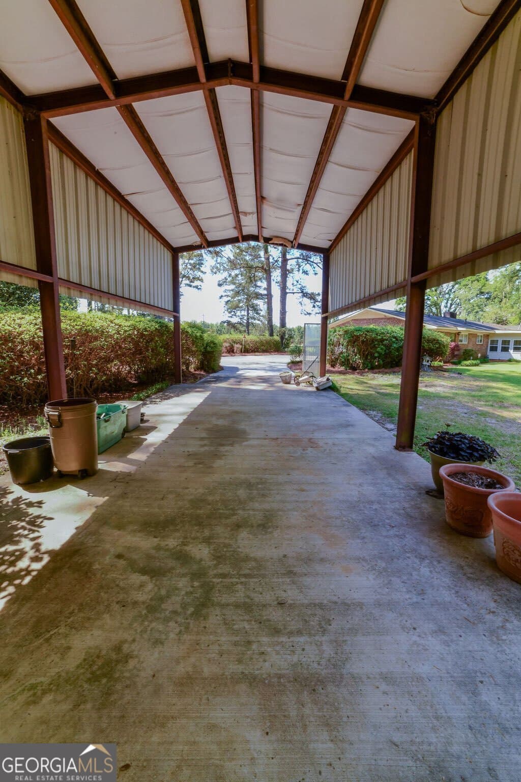 3 bedroom, 3 bathroom, 2,500 sq ft single family residence for sale at 39 Adams Street, Jesup, GA 31545 — photo 9