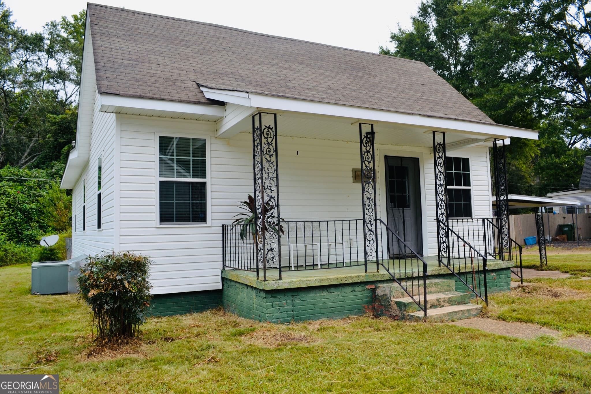 3 bedroom, 1 bathroom, 936 sq ft single family residence for sale at 404 Green Avenue, Hogansville, GA 30230 — photo 2