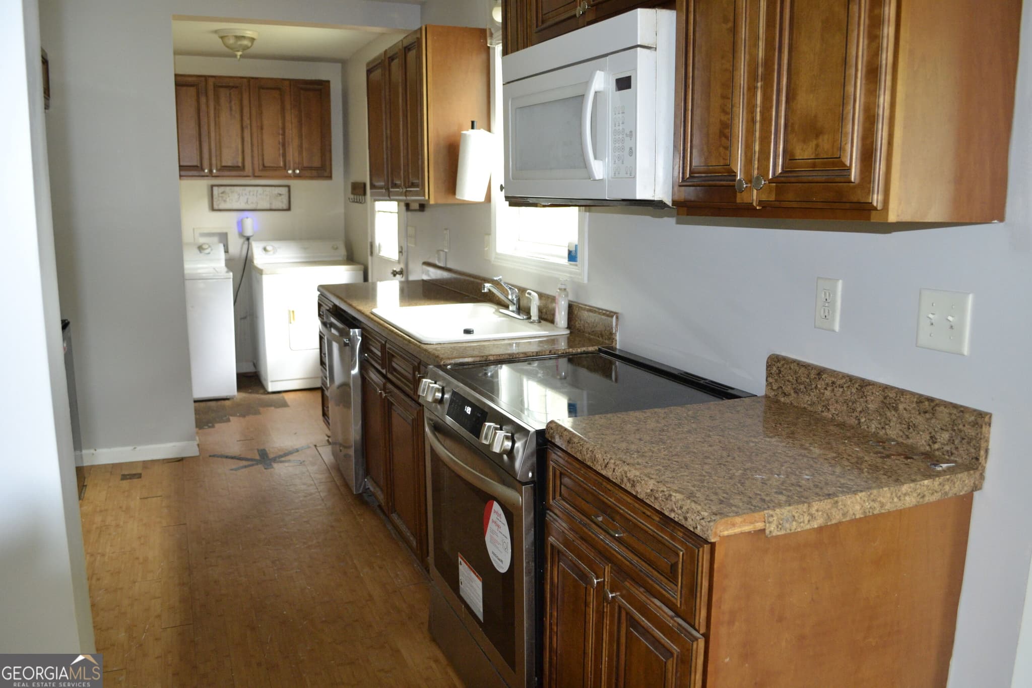 3 bedroom, 1 bathroom, 936 sq ft single family residence for sale at 404 Green Avenue, Hogansville, GA 30230 — photo 5