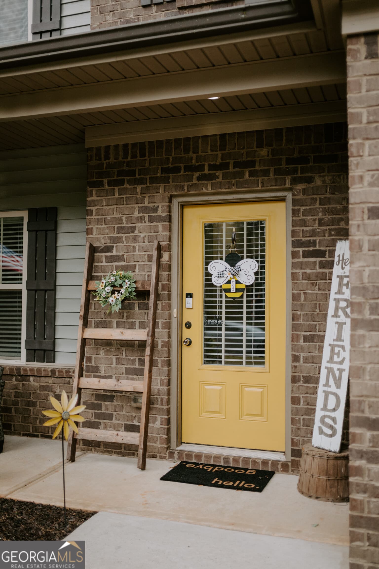 5 bedroom, 3 bathroom, 2,536 sq ft single family residence for sale at 127 Waterford Drive, Jackson, GA 30233 — photo 8