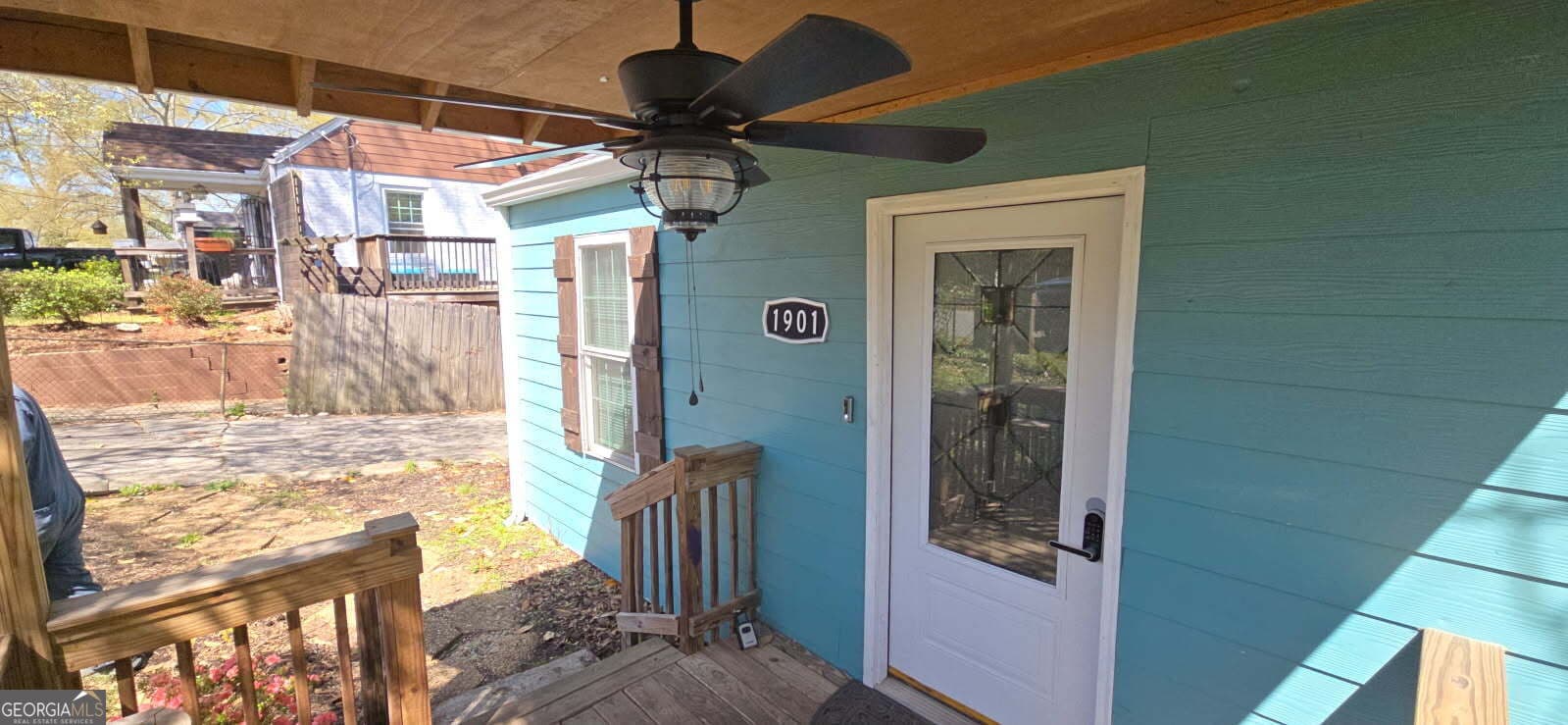 3 bedroom, 2 bathroom, 879 sq ft single family residence for sale at 1901 E Farris Avenue, East Point, GA 30344 — photo 5