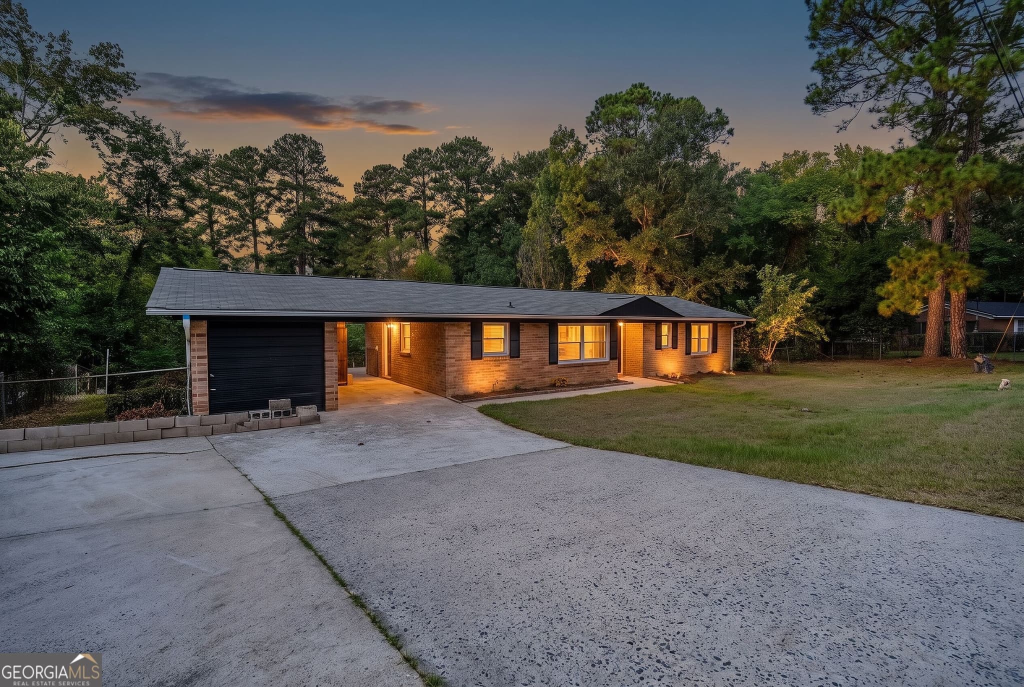 3 bedroom, 1.5 bathroom, 1,337 sq ft single family residence for sale at 2438 Donald Avenue, Macon, GA 31217 — photo 2