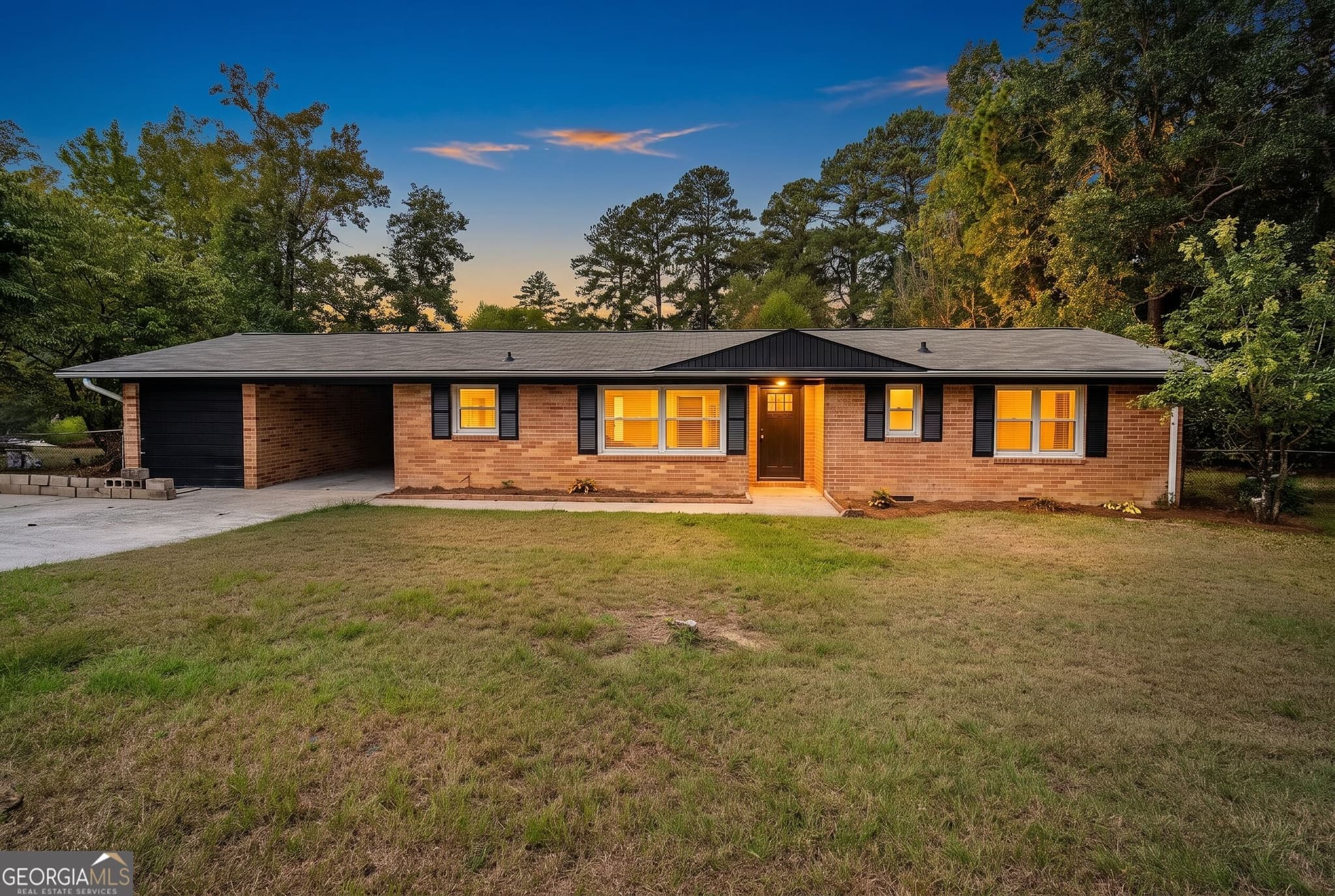 3 bedroom, 1.5 bathroom, 1,337 sq ft single family residence for sale at 2438 Donald Avenue, Macon, GA 31217