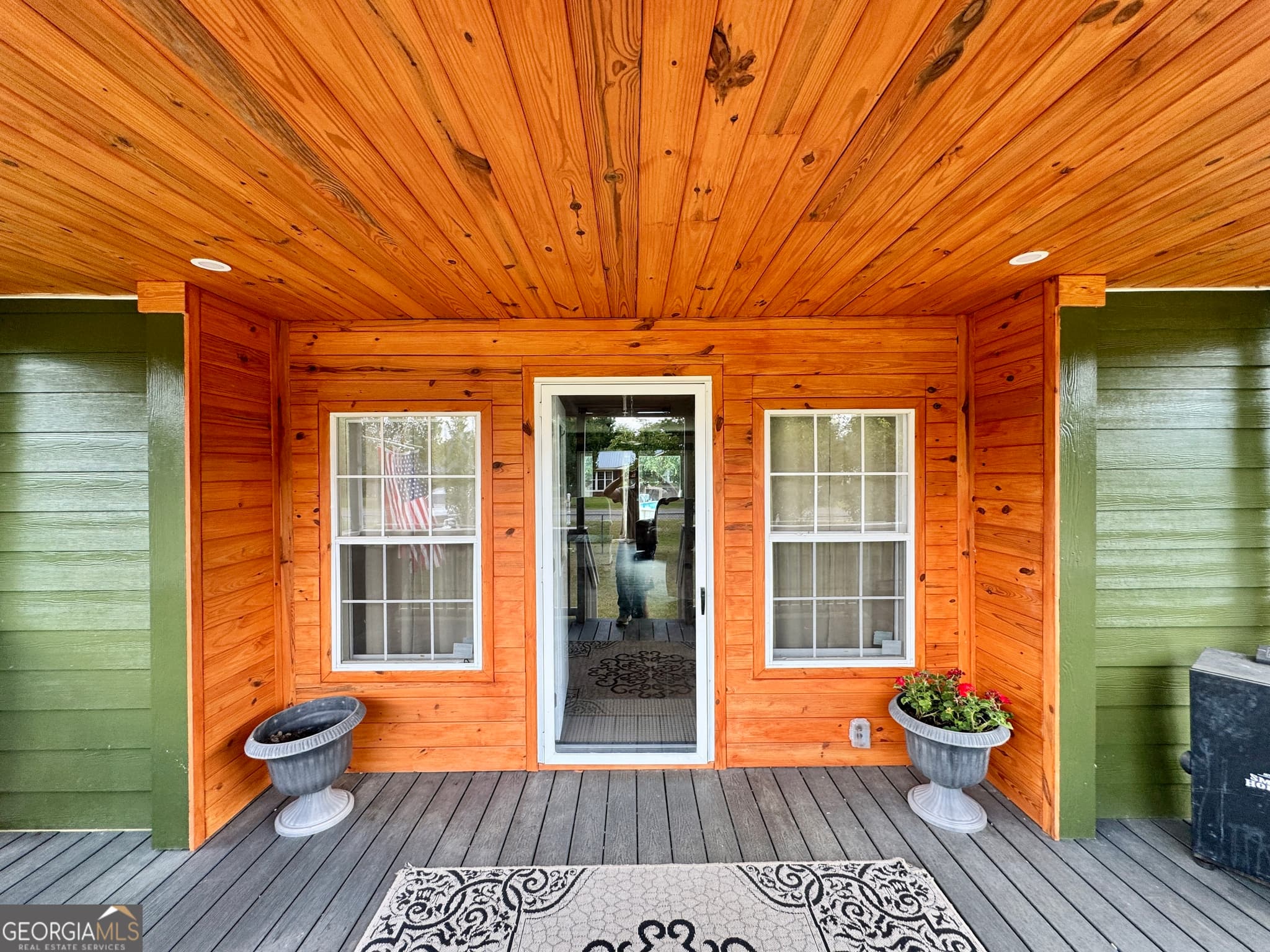 6 bedroom, 3 bathroom, 2,560 sq ft manufactured home,single family residence for sale at 49 W Pearl Street, Alamo, GA 30411 — photo 3