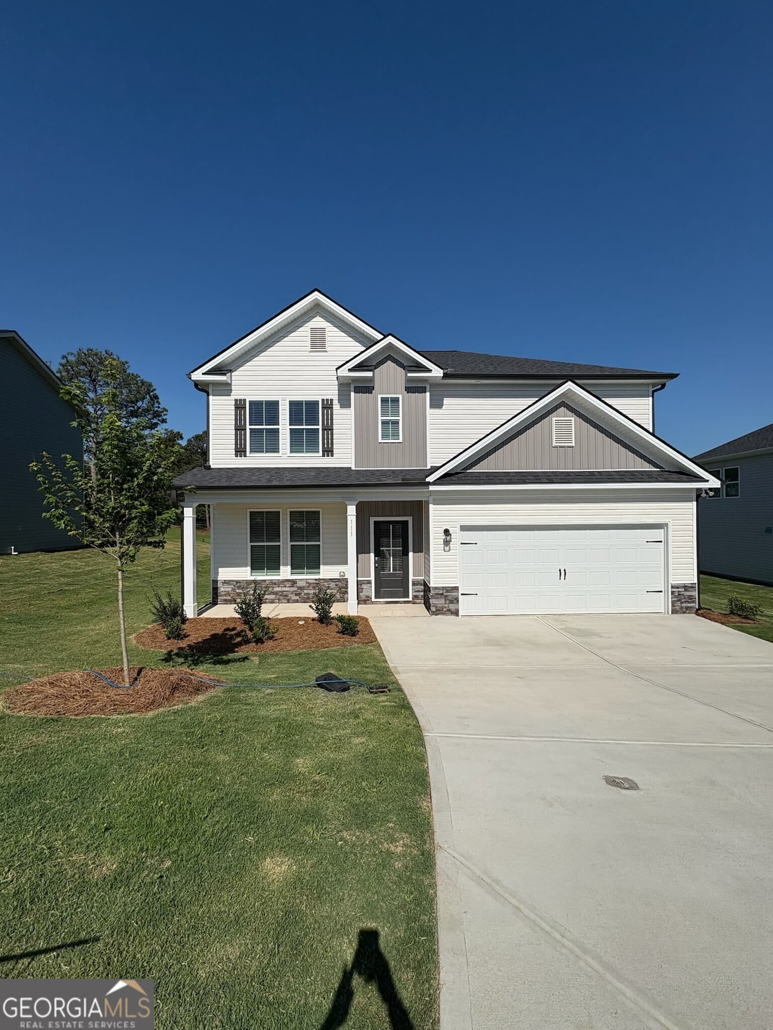 4 bedroom, 2.5 bathroom, 2,360 sq ft single family residence sold at 111 Bramblewood Lane, Perry, GA 31069