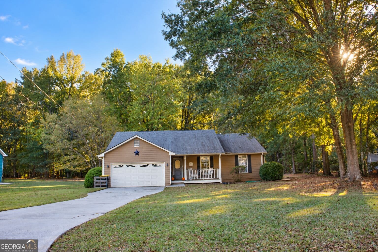 3 bedroom, 2 bathroom, 1,344 sq ft single family residence for sale at 435 Lone Oak Drive, Senoia, GA 30276 — photo 6