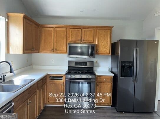 3 bedroom, 2 bathroom, 1,783 sq ft single family residence for sale at 3384 Bells Landing Drive, Rex, GA 30273 — photo 6