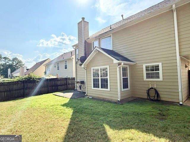3 bedroom, 2.5 bathroom, 2,121 sq ft single family residence for sale at 5280 Harbins Point Lane, Lilburn, GA 30047 — photo 5
