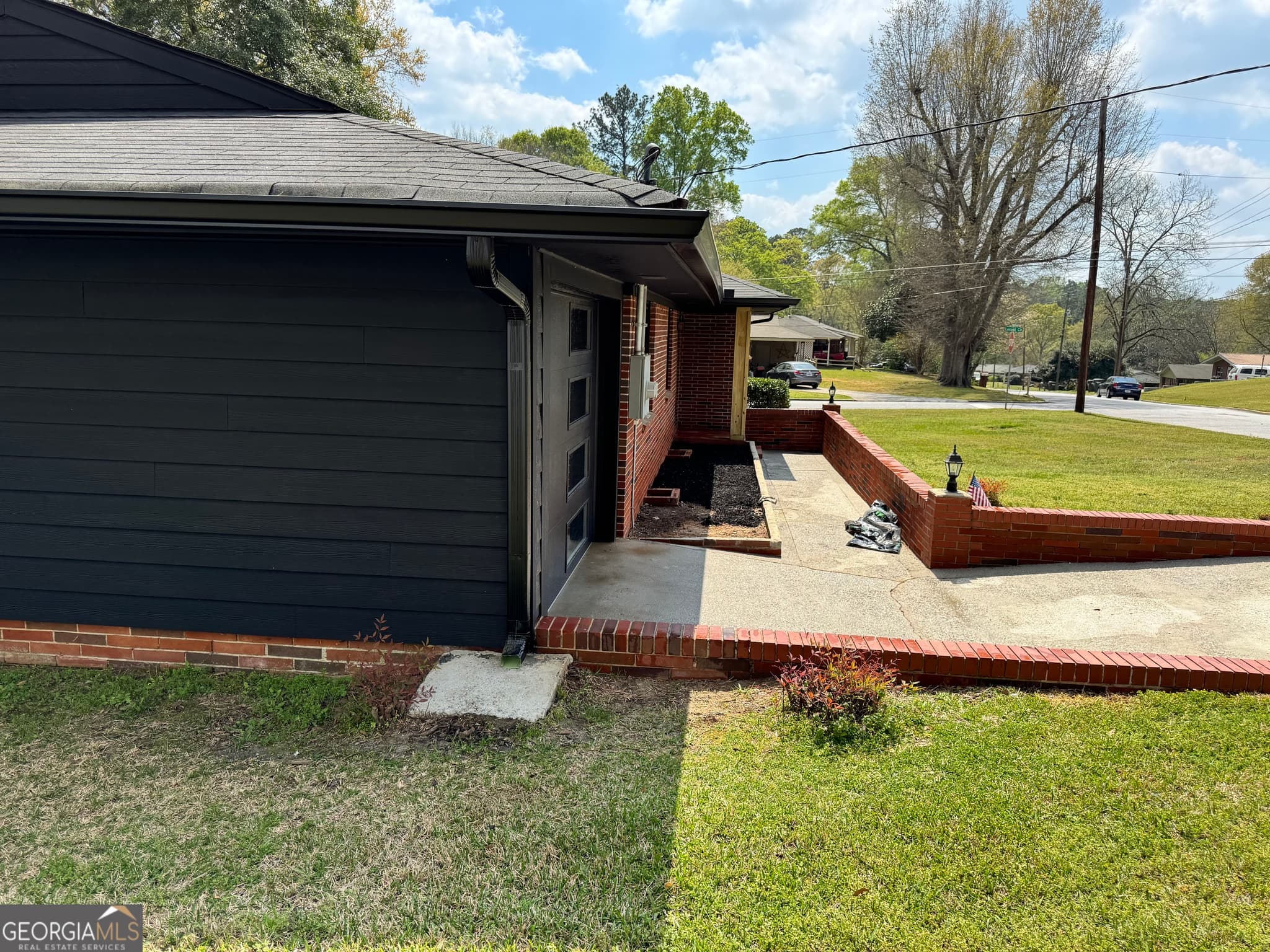 3 bedroom, 2.5 bathroom, 1,196 sq ft single family residence for sale at 3149 Rebecca Street, Covington, GA 30014 — photo 7