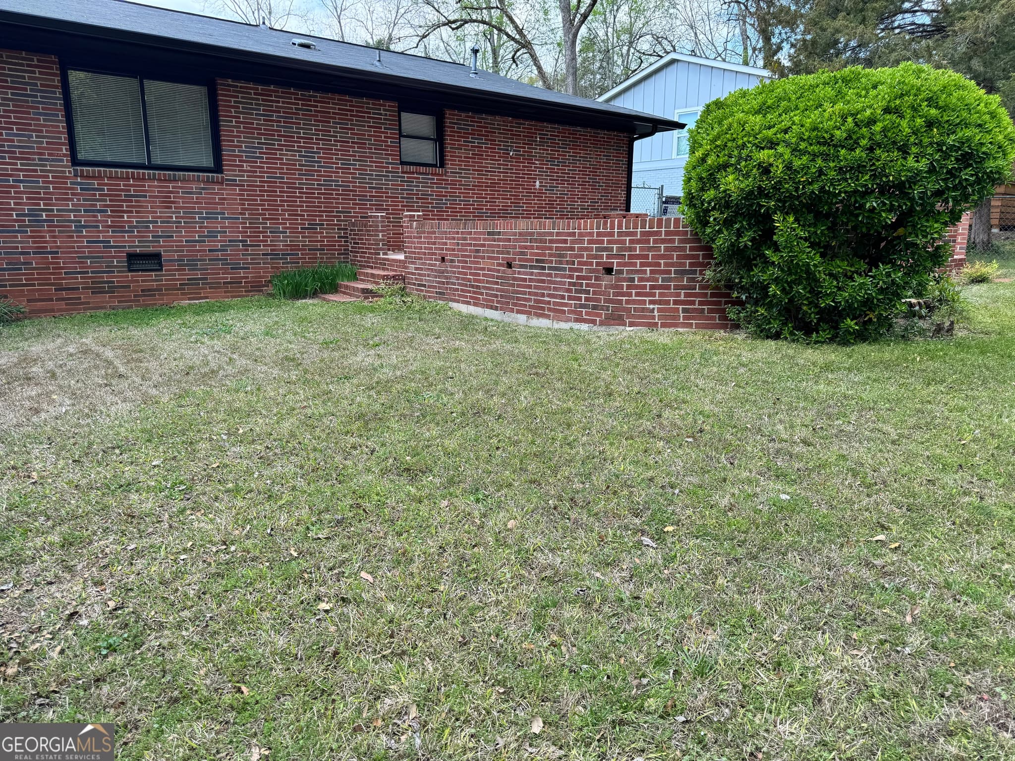 3 bedroom, 2.5 bathroom, 1,196 sq ft single family residence for sale at 3149 Rebecca Street, Covington, GA 30014 — photo 5