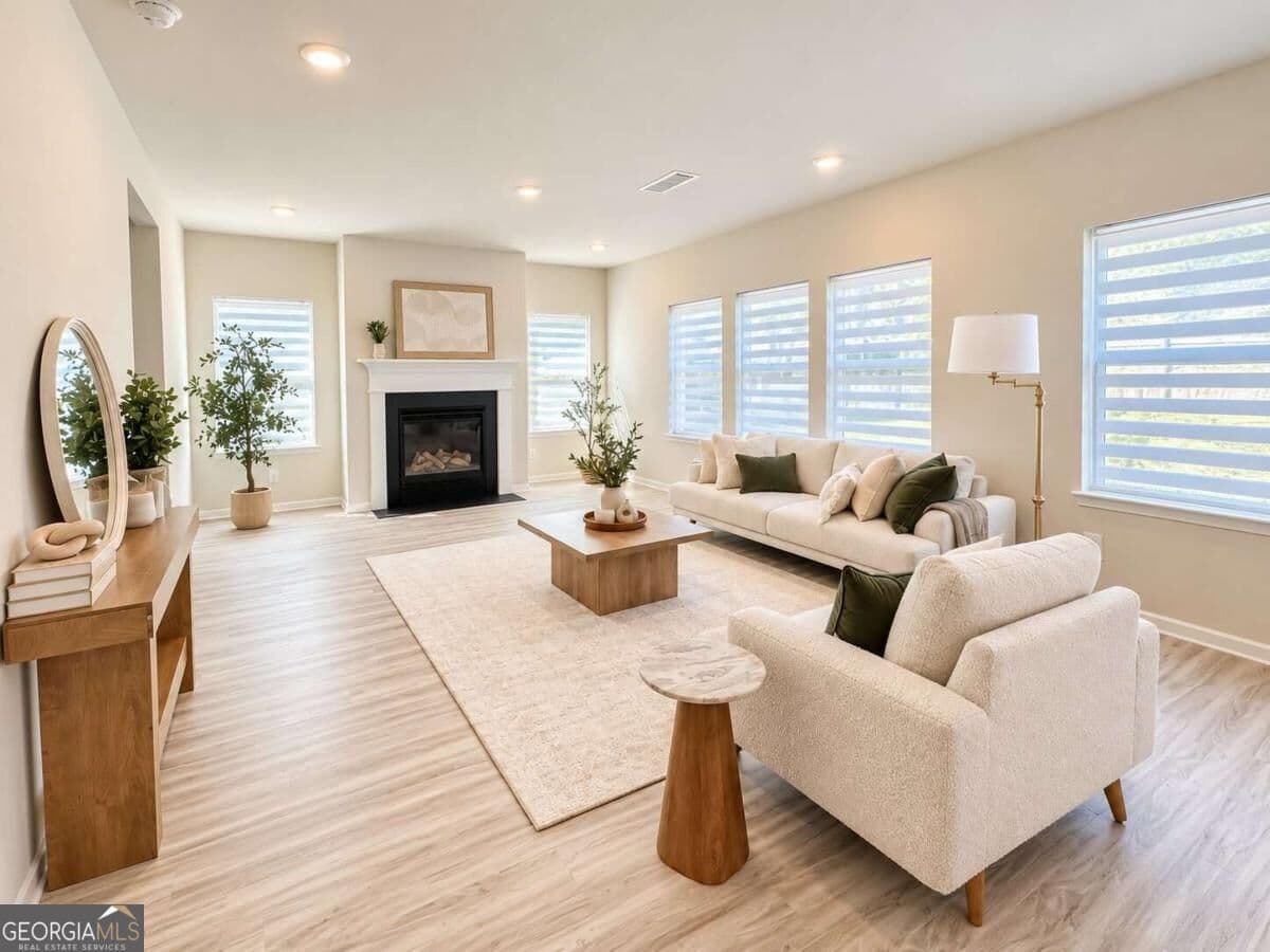 4 bedroom, 2.5 bathroom single family residence for sale at 3774 Commodore Court, Buford, GA 30519 — photo 10