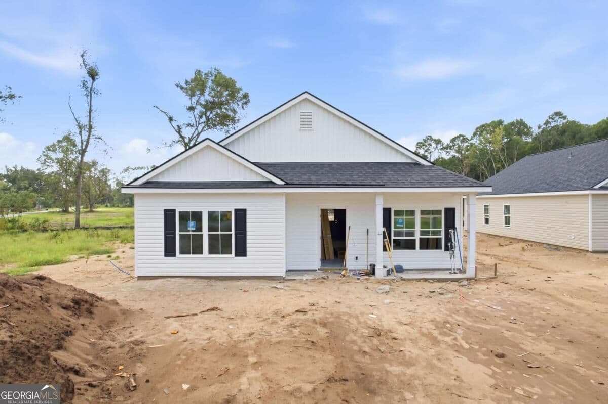 3 bedroom, 2 bathroom, 1,550 sq ft single family residence for sale at 15 Ransom Drive, Darien, GA 31305