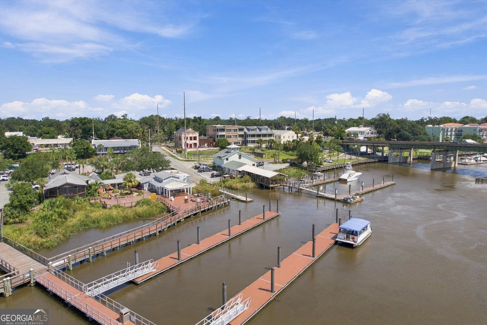 3 bedroom, 2 bathroom, 1,550 sq ft single family residence for sale at 15 Ransom Drive, Darien, GA 31305 — photo 4