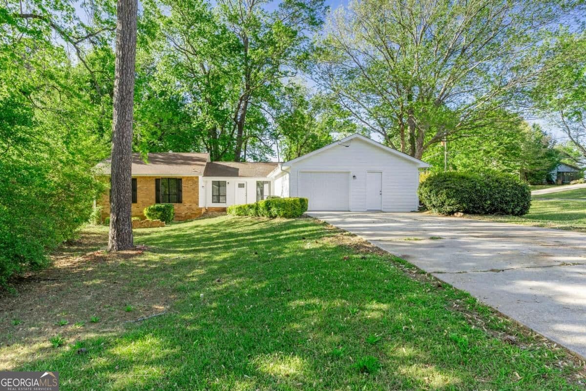 4 bedroom, 2 bathroom, 1,898 sq ft single family residence for sale at 2254 Lisbon Lane, Jonesboro, GA 30236