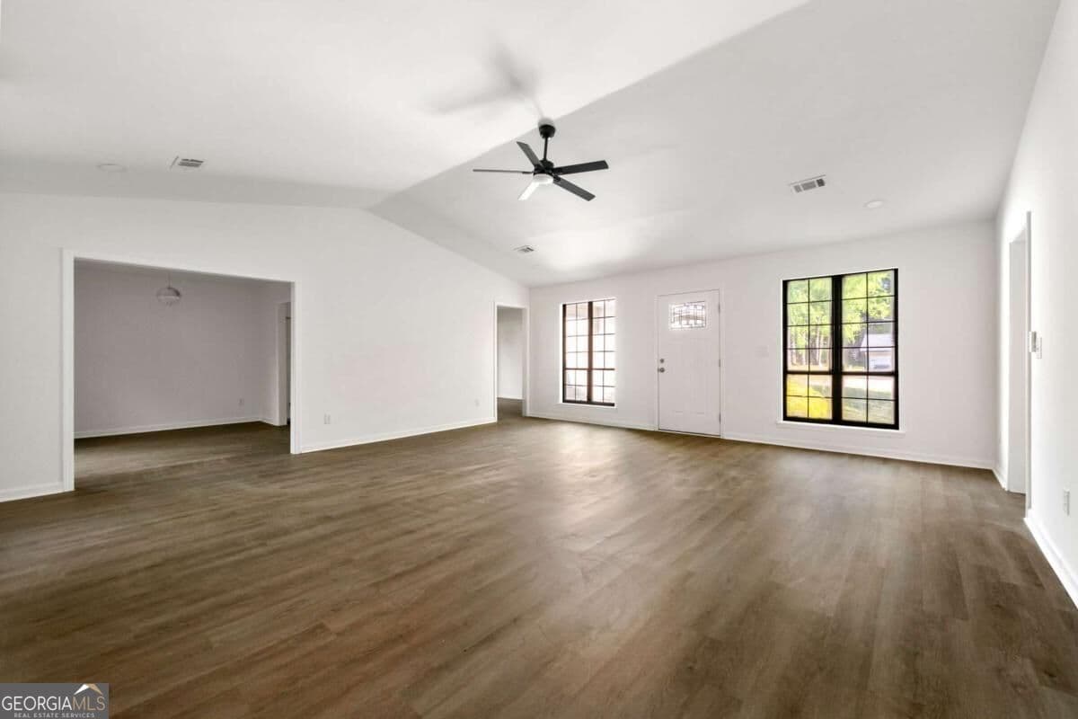 4 bedroom, 2 bathroom, 1,898 sq ft single family residence for sale at 2254 Lisbon Lane, Jonesboro, GA 30236 — photo 5