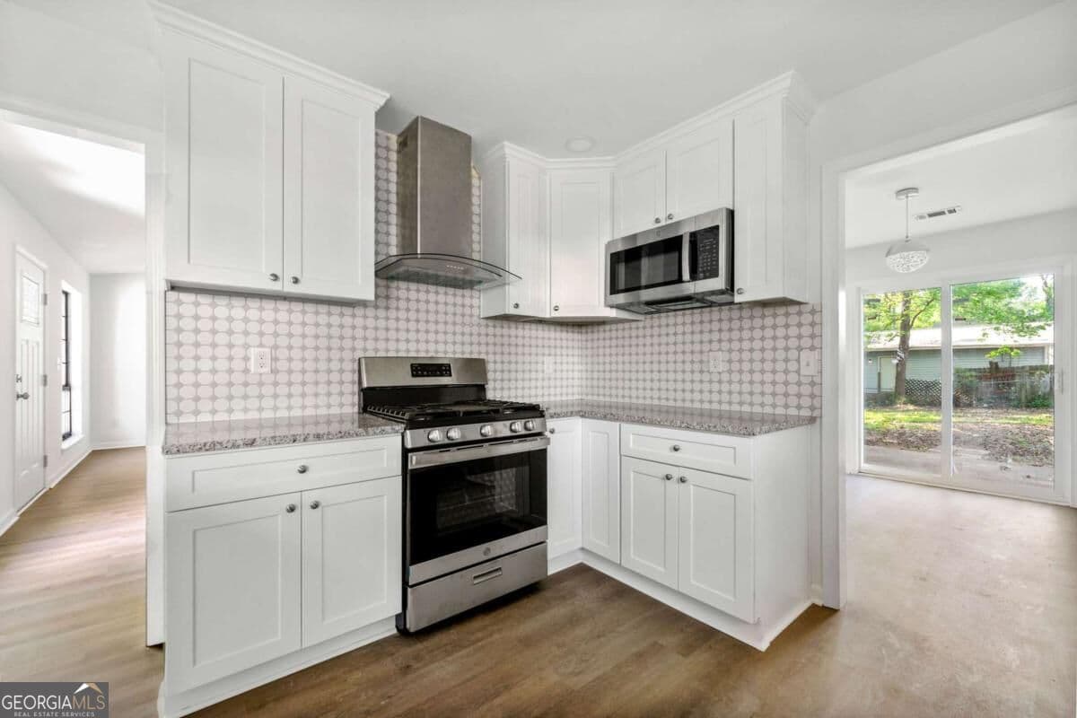 4 bedroom, 2 bathroom, 1,898 sq ft single family residence for sale at 2254 Lisbon Lane, Jonesboro, GA 30236 — photo 9